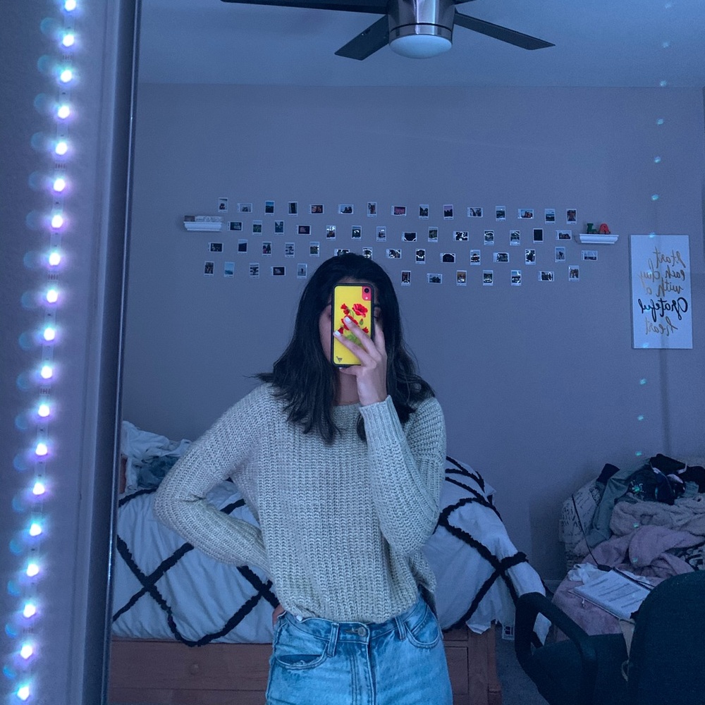 cute sweater!